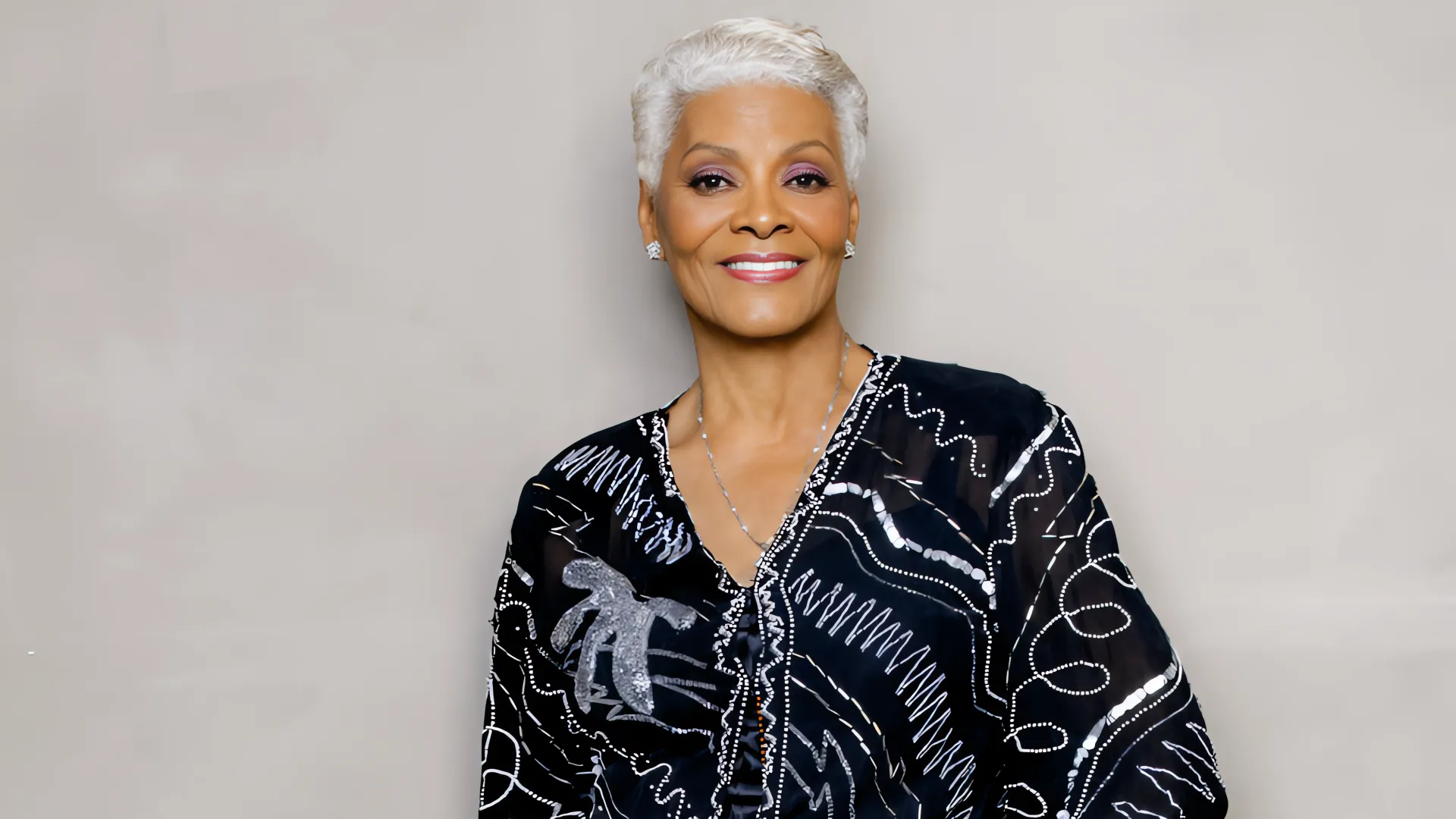 El dolor de Dionne Warwick por la muerte de su tía Cissy: un adiós a la matriarca de la familia