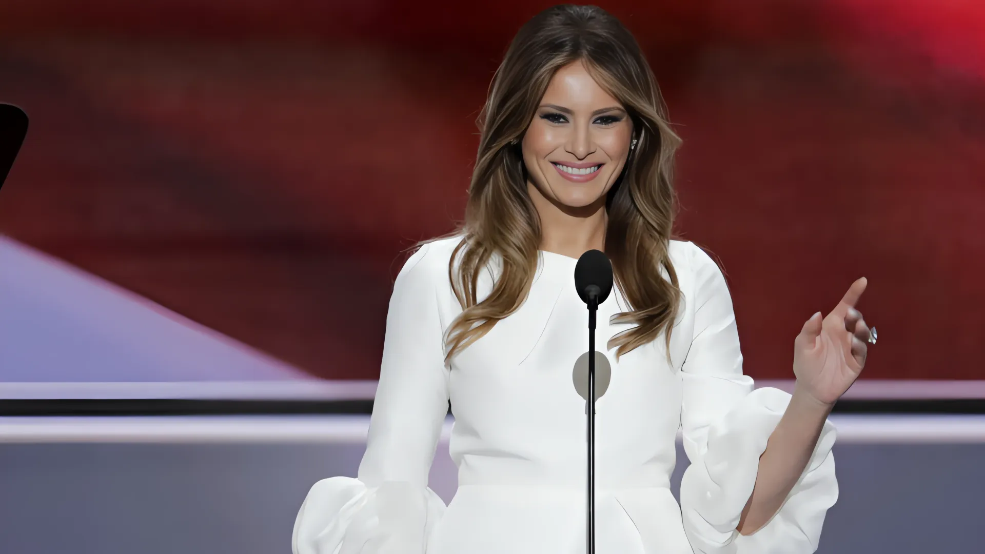 Melania Trump: Revelaciones sobre su relación con Trump en su autobiografía