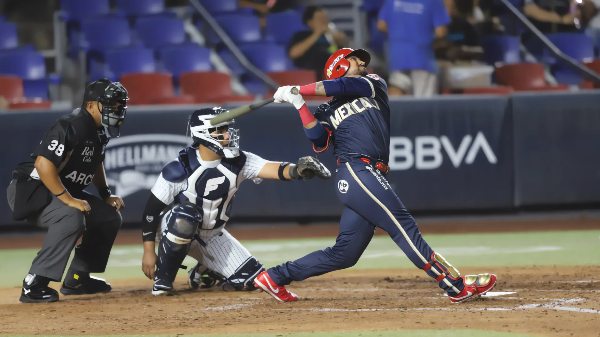 Lozano Domina: Águilas de Mexicali Vuelan Alto ante Sultanes