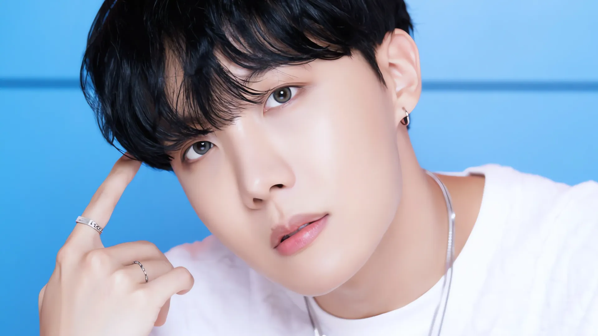 J-Hope de BTS regresa a casa tras su servicio militar: ¡El ARMY ya lo espera!