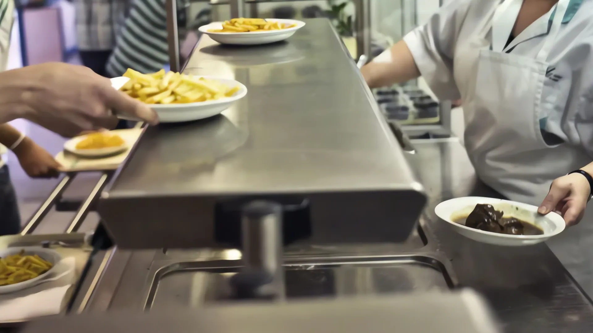 Almuerzo escolar en riesgo: Retiro masivo de carne afecta escuelas de NY y NJ