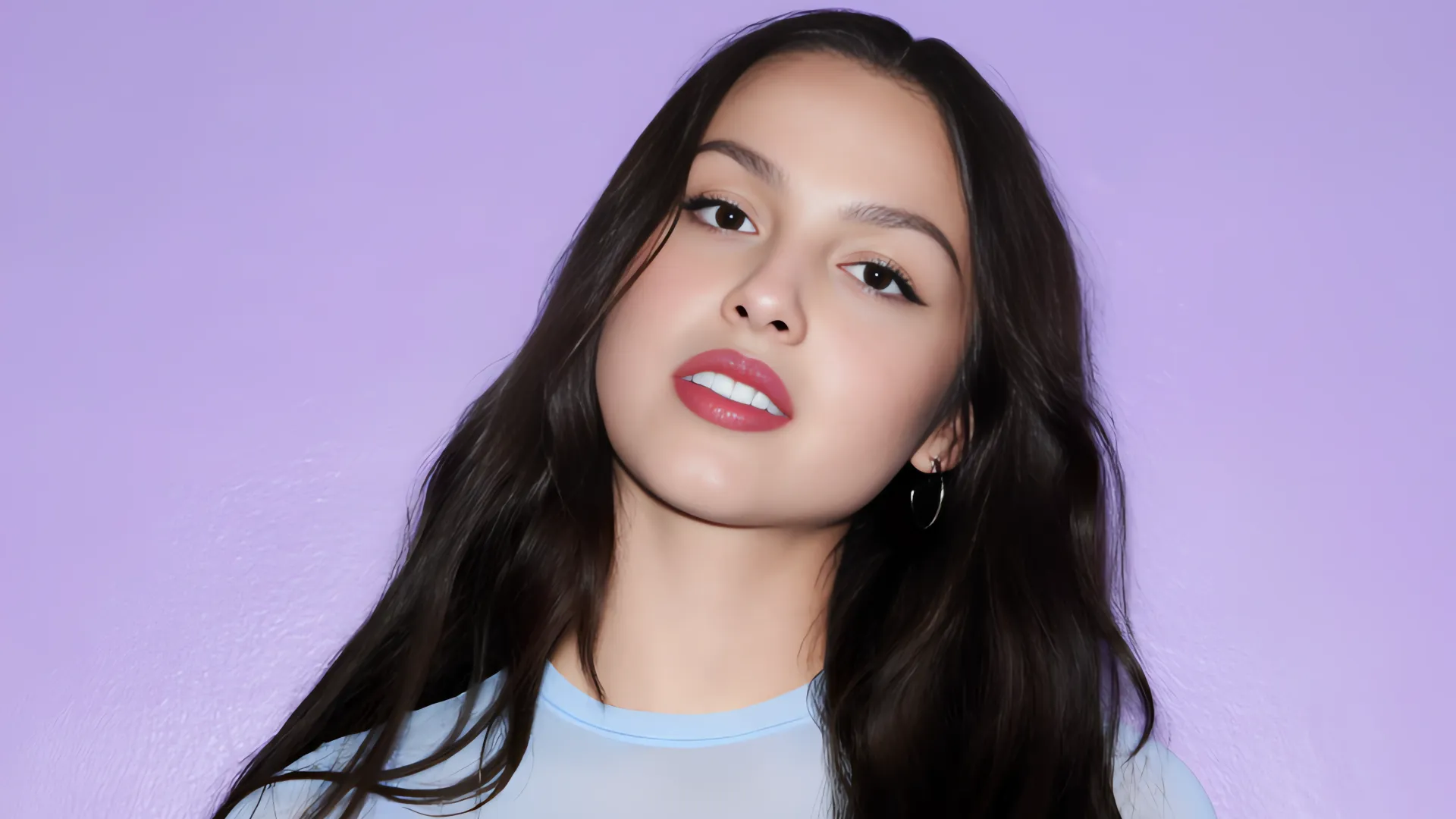 Olivia Rodrigo causa polémica: Fans rechazan un beso en concierto