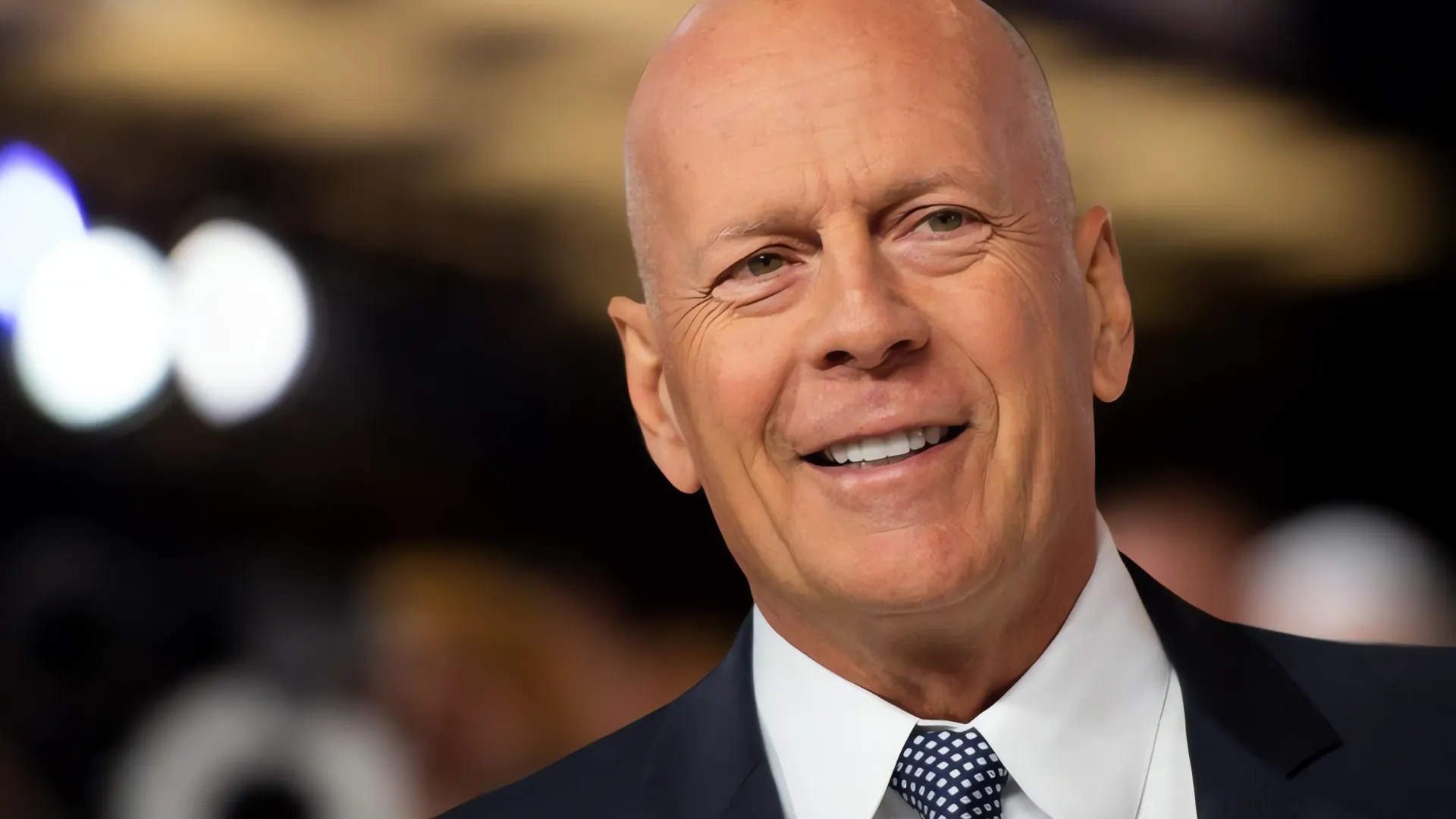 Bruce Willis: ¿Estable? Un paseo en auto bajo la sombra de la demencia