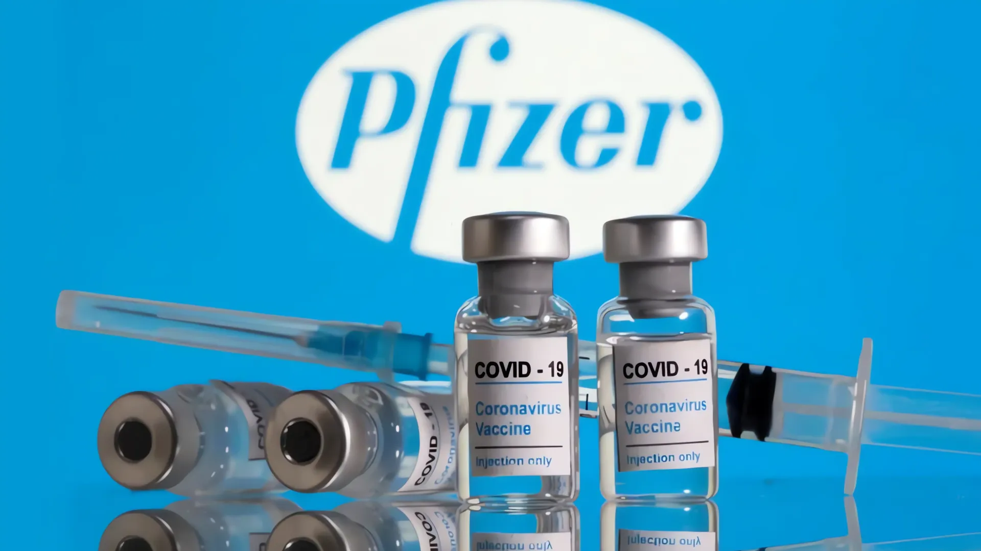 Pfizer obtiene autorización para comercializar vacuna contra COVID-19 en México