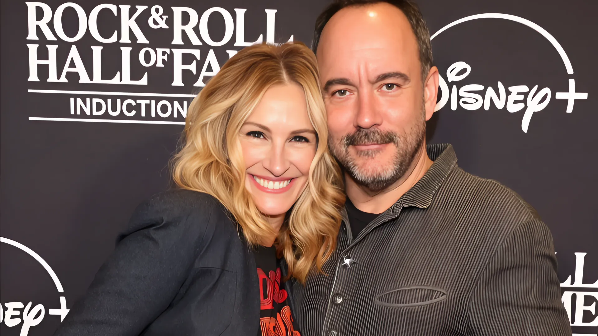 Julia Roberts y Dave Matthews: Un encuentro inolvidable en el Salón de la Fama