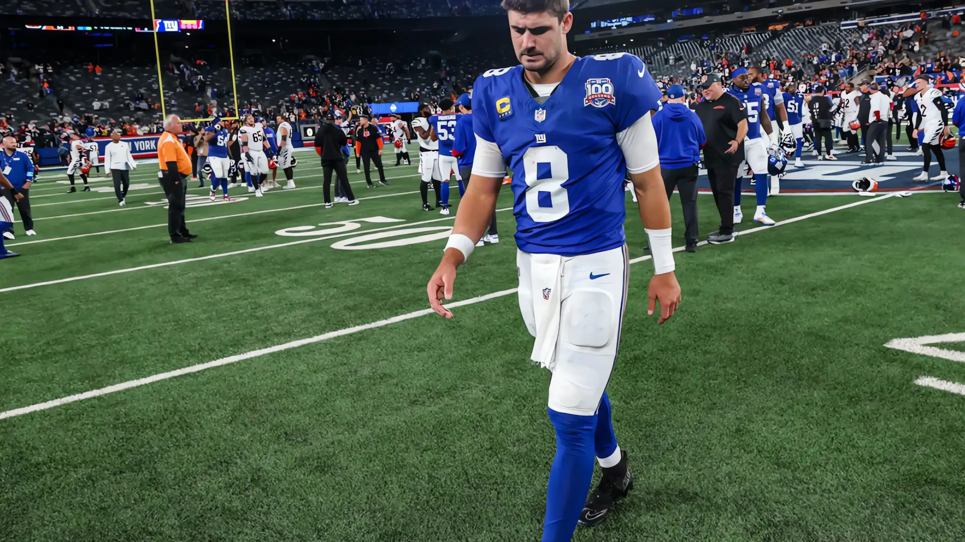 Daniel Jones, fuera de los Giants de Nueva York