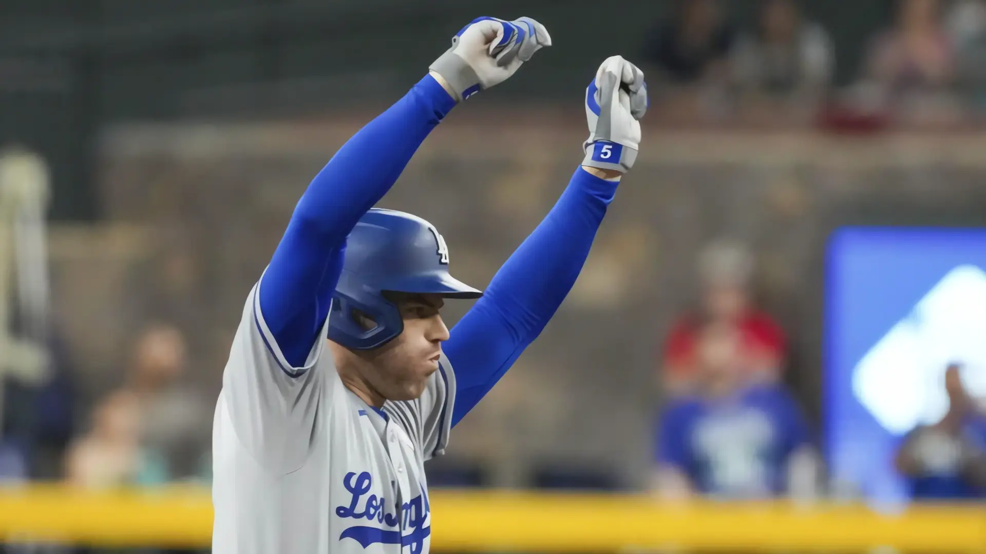 Gonsolin lidera victoria de Dodgers; Freeman brilla con 4-4