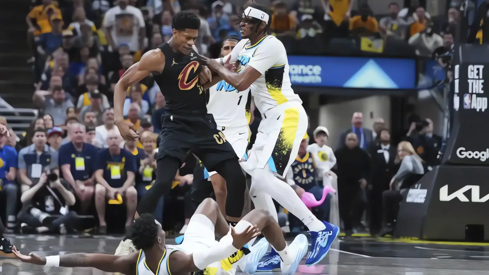 Expulsión en Playoffs: Mathurin de Pacers, fuera del juego