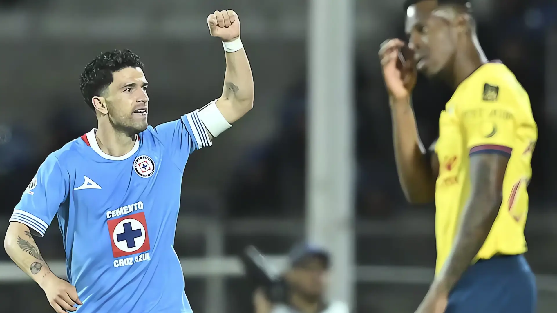 Cruz Azul vence al América en vibrante semifinal