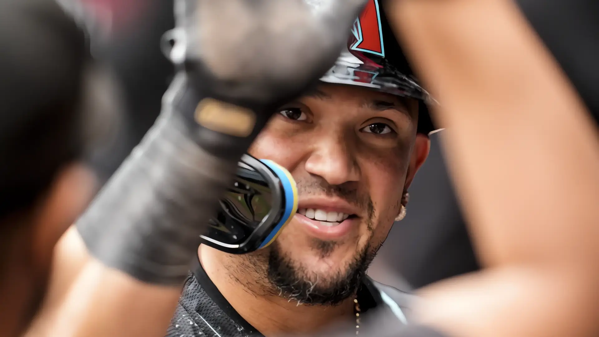 Diamondbacks remontan ante Bravos en épica novena entrada