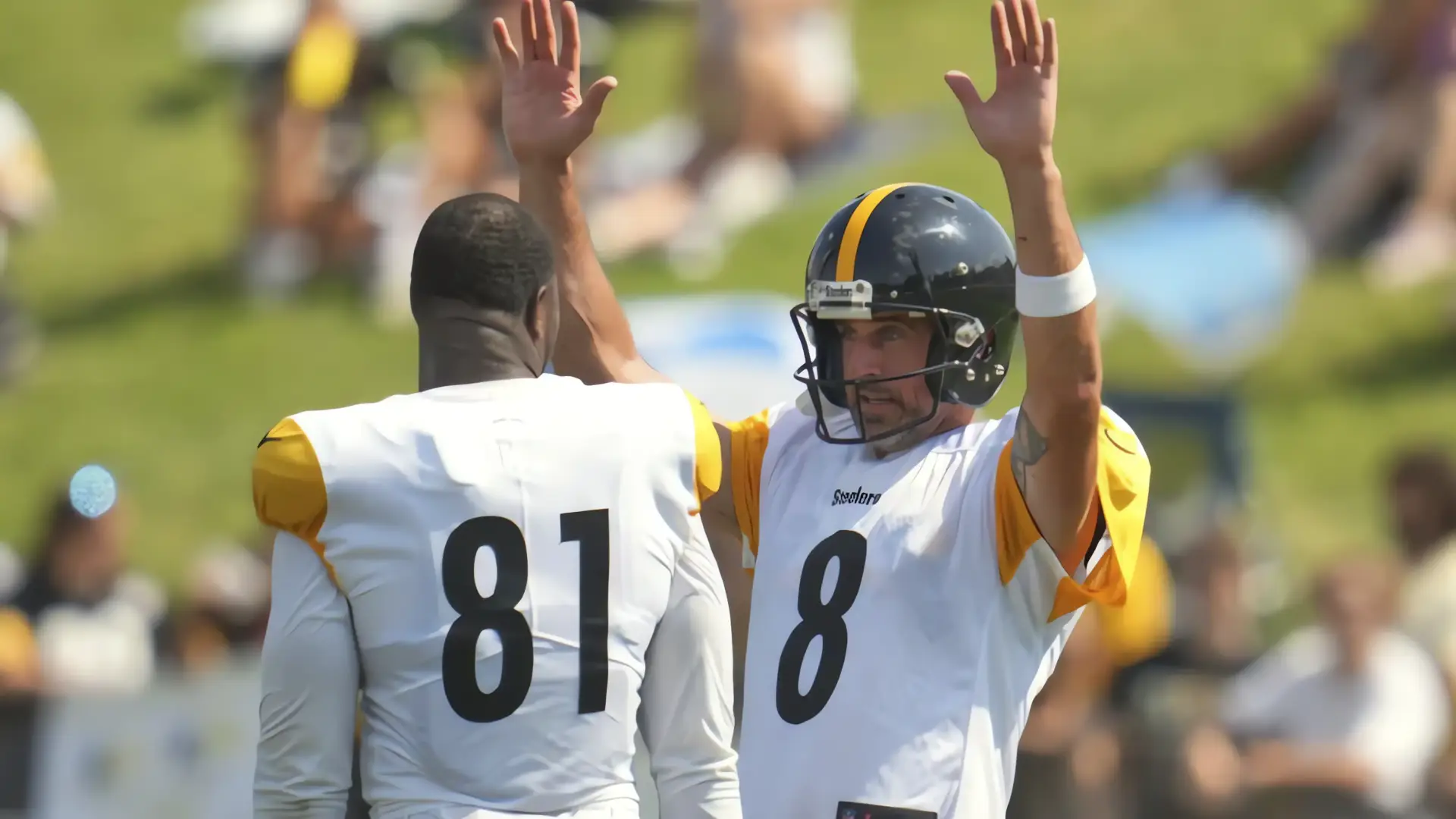Aaron Rodgers revive su pasión por el fútbol americano con los Steelers