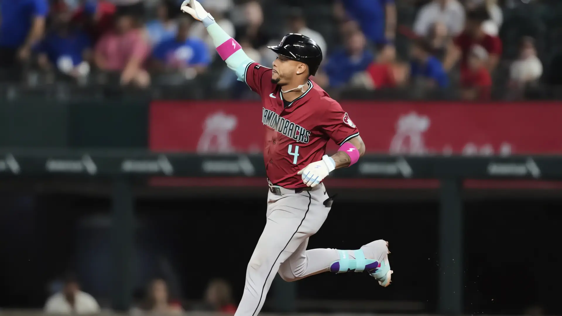 Diamondbacks remontan con jonrón de Ketel Marte en novena ante Rangers