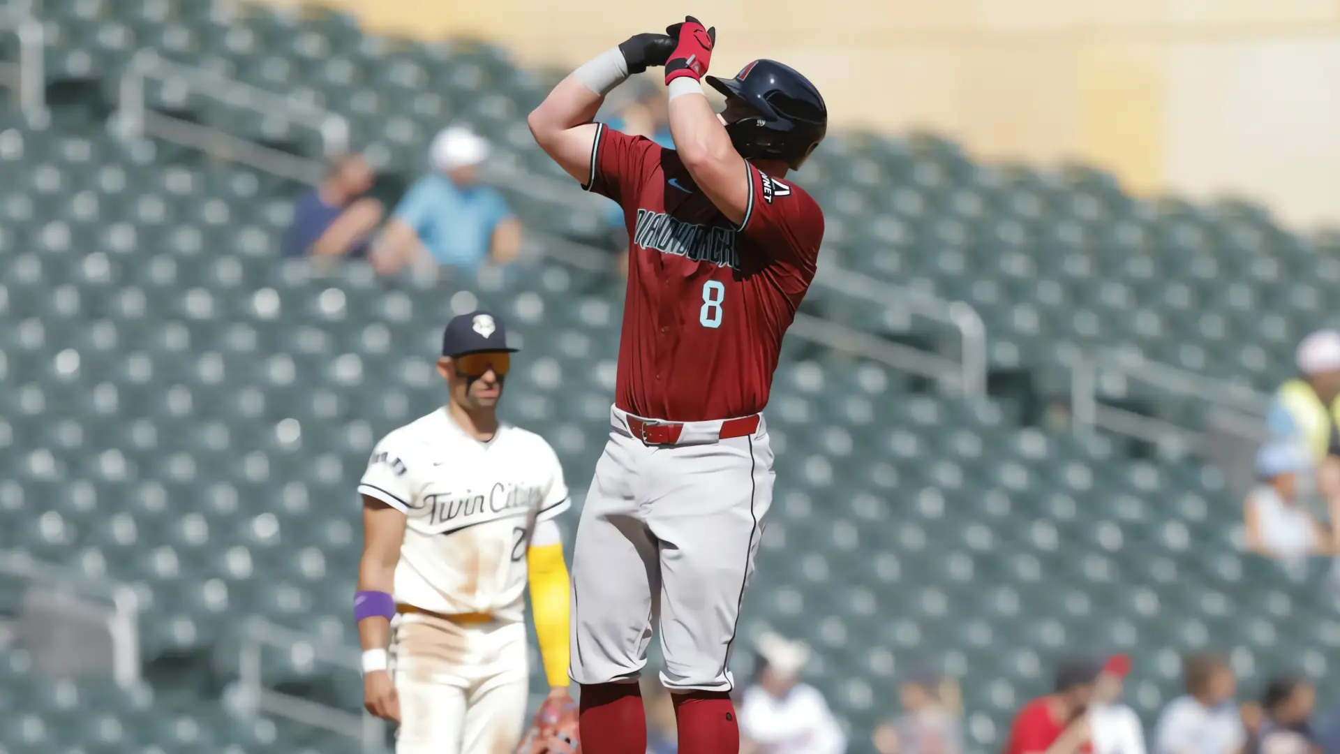 James McCann lidera victoria de Diamondbacks sobre Mellizos con jonrón clave