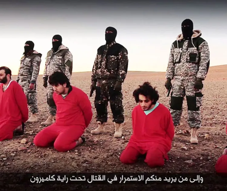 Estado Islámico ejecuta a cinco y presenta video