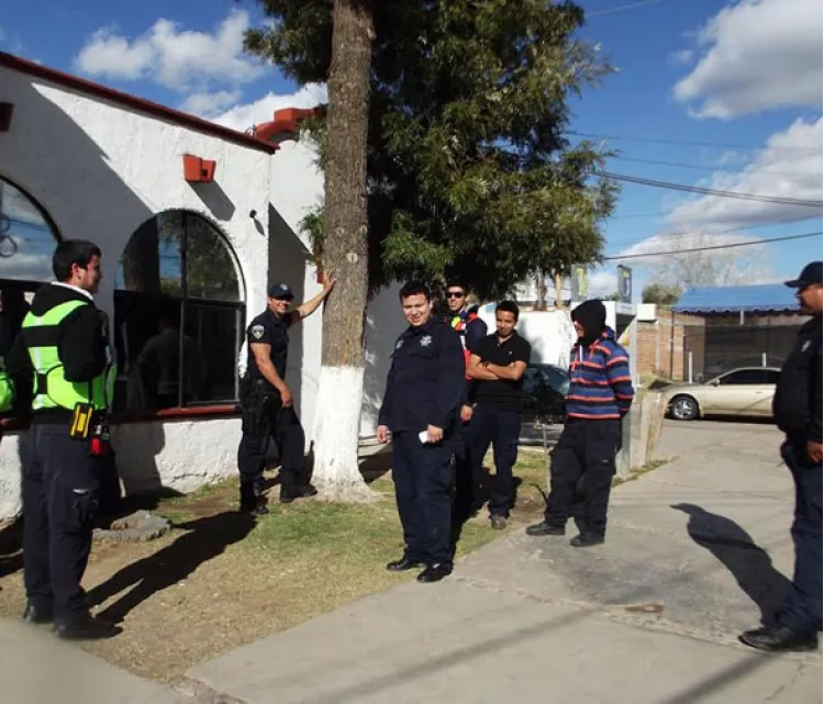 Festejan su día policías en Magdalena