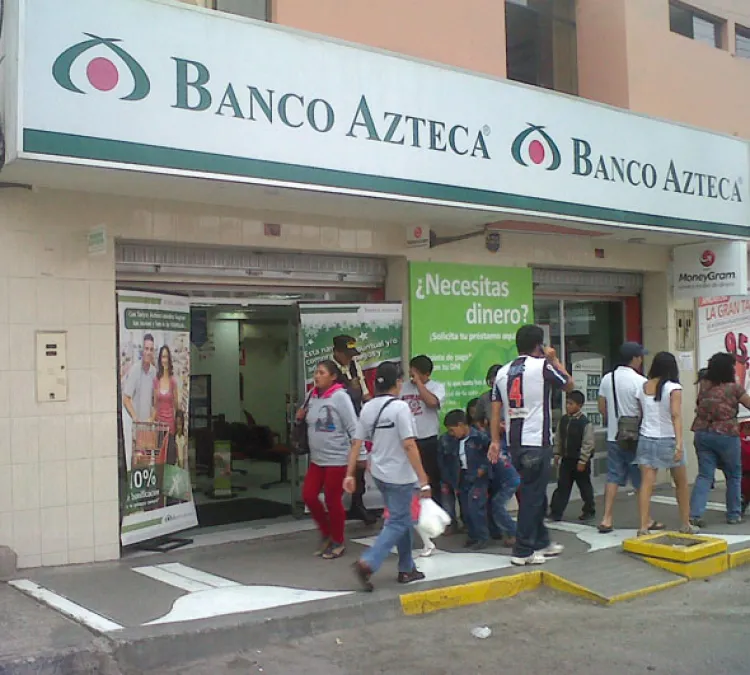 Expulsan a Banco Azteca de Brasil