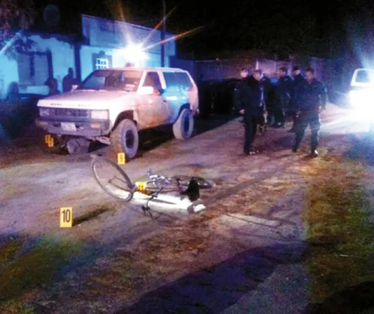 Balean a ciclista afuera de su casa en Caborca