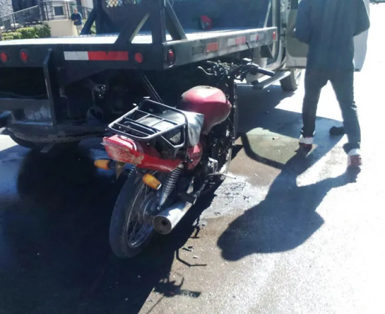 Trasladan a Hermosillo grave a motociclista