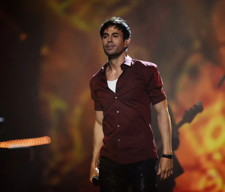 Romeo Santos y Enrique Iglesias lideran el Billboard