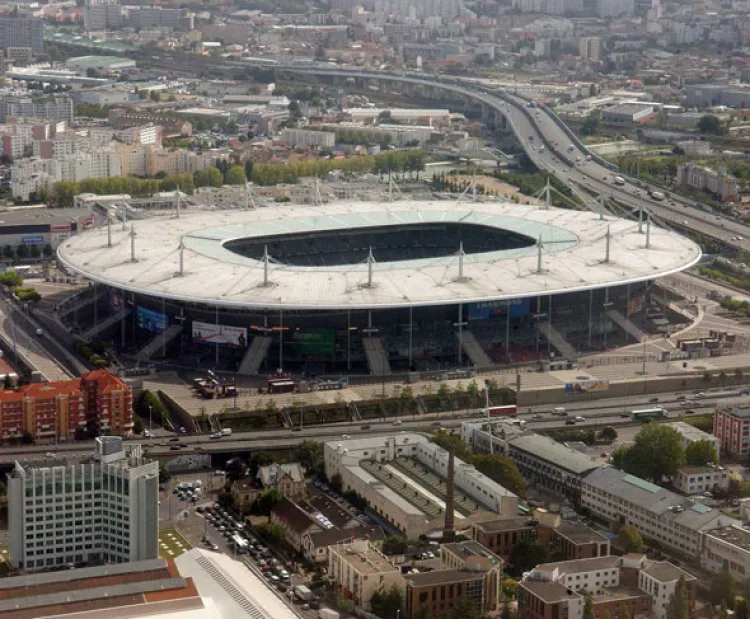 París promete menos gastos