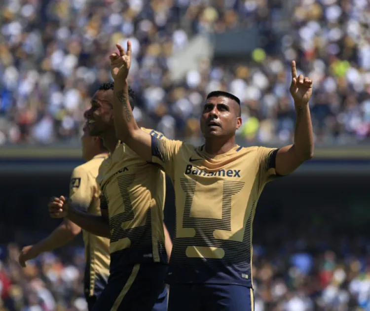 Pumas tiene material: Vázquez