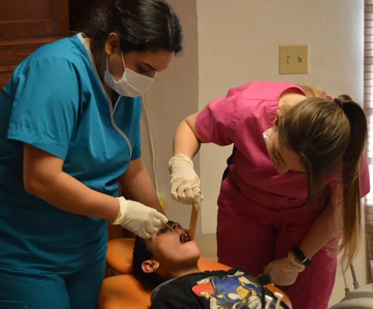 Detectan problemas de caries  y falta de higiene bucal en niños