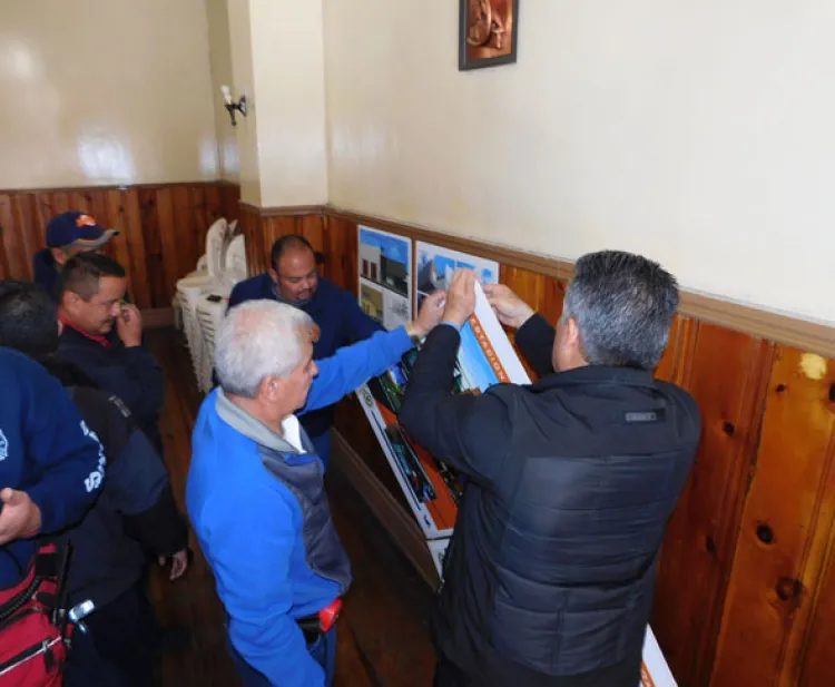 Colegio de Arquitectos presenta proyectos para estación de Bomberos