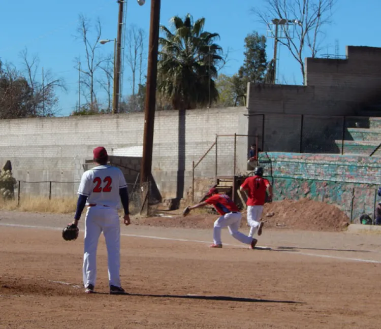 Gana Pencom a los Toros