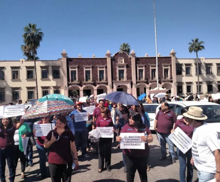 Emplazan a huelga a la  Universidad de Sonora