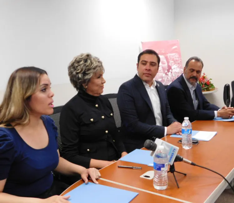 Signan convenio de colaboración en pro de madres trabajadoras