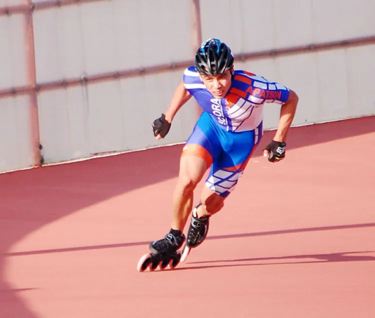 Logra patinaje trece medallas en Morelia