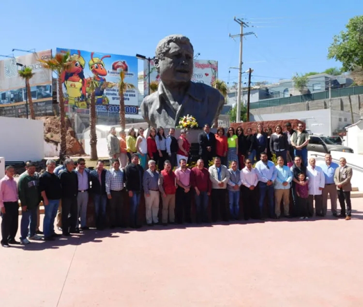 Rinden honores  a Colosio en su  aniversario luctuoso