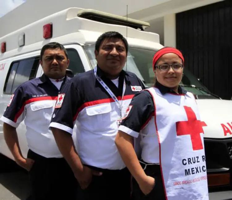 Presta Cruz Roja radios al IMSS y al HG