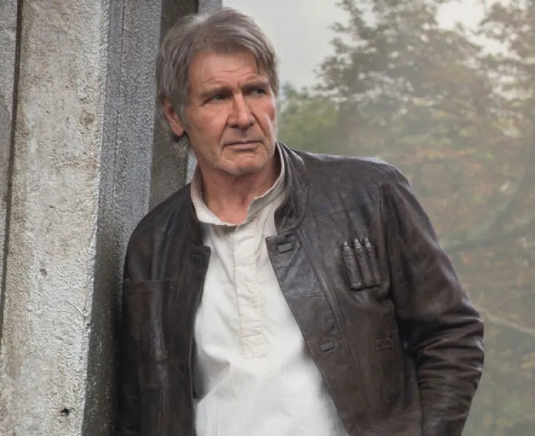 Subastan la chaqueta  que usó Han Solo en  ‘Star Wars: The Force Awakens’