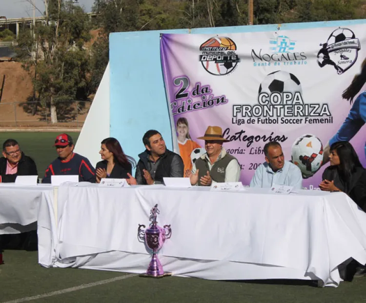 Inicia la Copa Fronteriza de futbol femenil