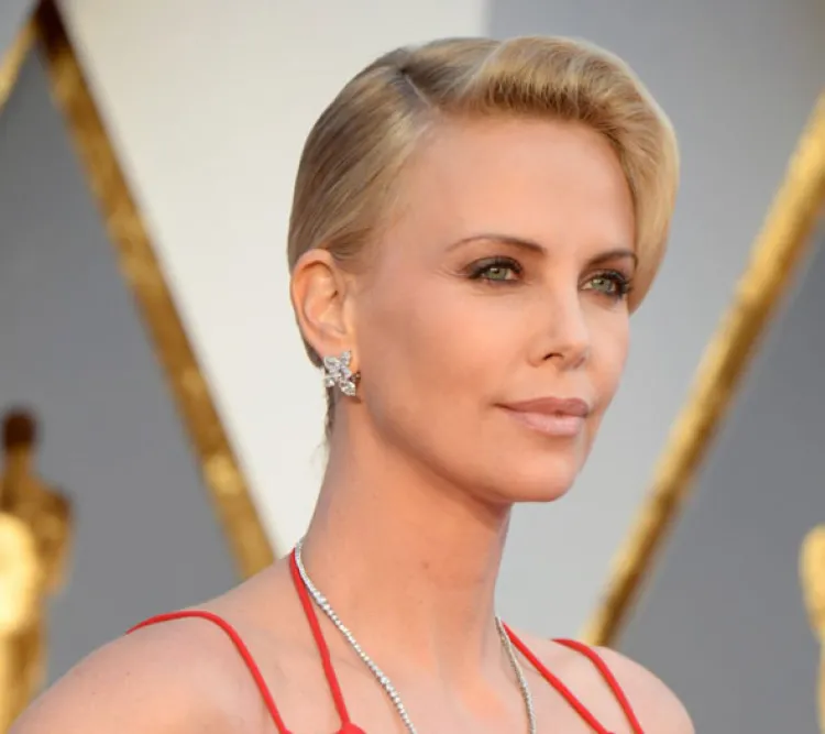 Charlize Theron se confiesa