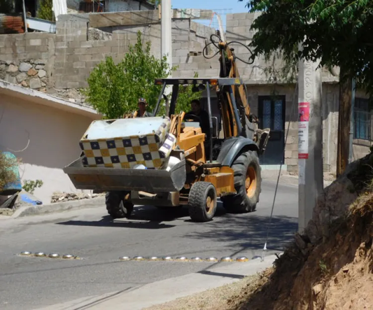 Inician desasolve  en varios arroyos