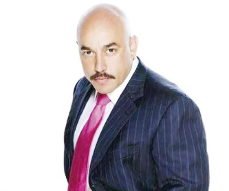 Lupillo Rivera sufre intento de secuestro; se llevan a su chofer y a su asistente