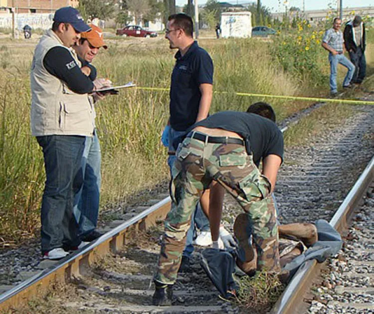 Matan a jóvenes y  simulan muerte por  arrollamiento del tren