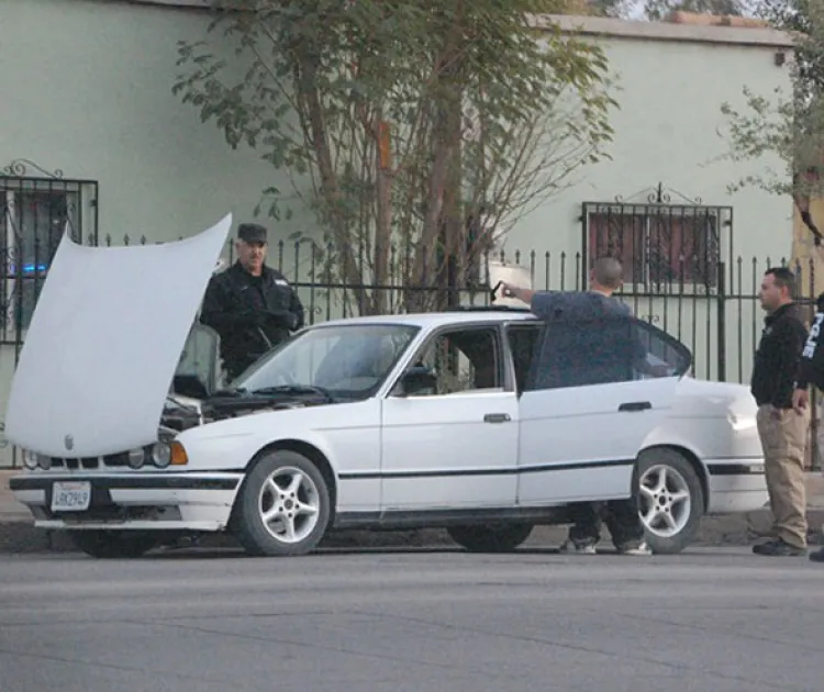 Localiza la PEI once vehículos robados hay tres detenidos