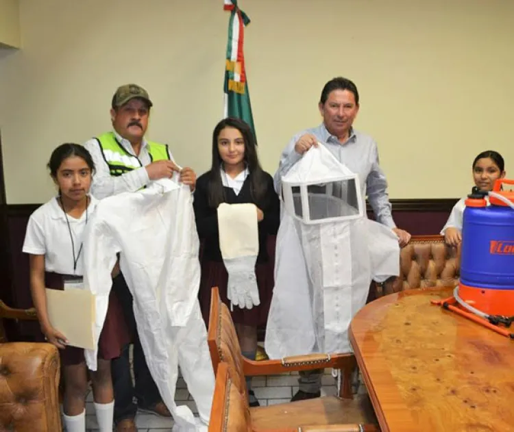 Recibe Protección  Civil equipo contra  abejas en Magdalena