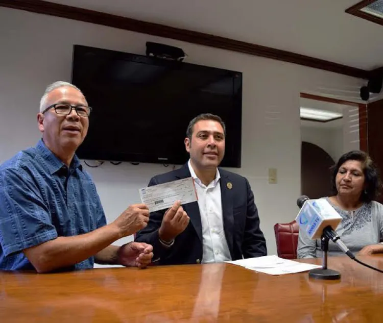 Responden con seguro a  contribuyentes cumplidos