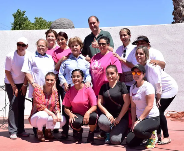 Realizan con éxito  Feria de la Mujer