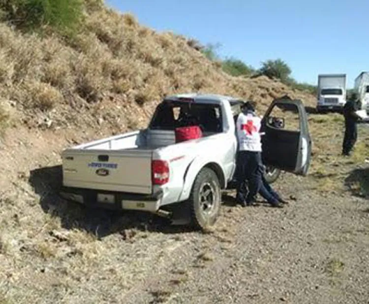 Un muerto y dos lesionados deja accidente en carretera