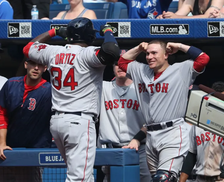 Hunde Medias Rojas a Orioles