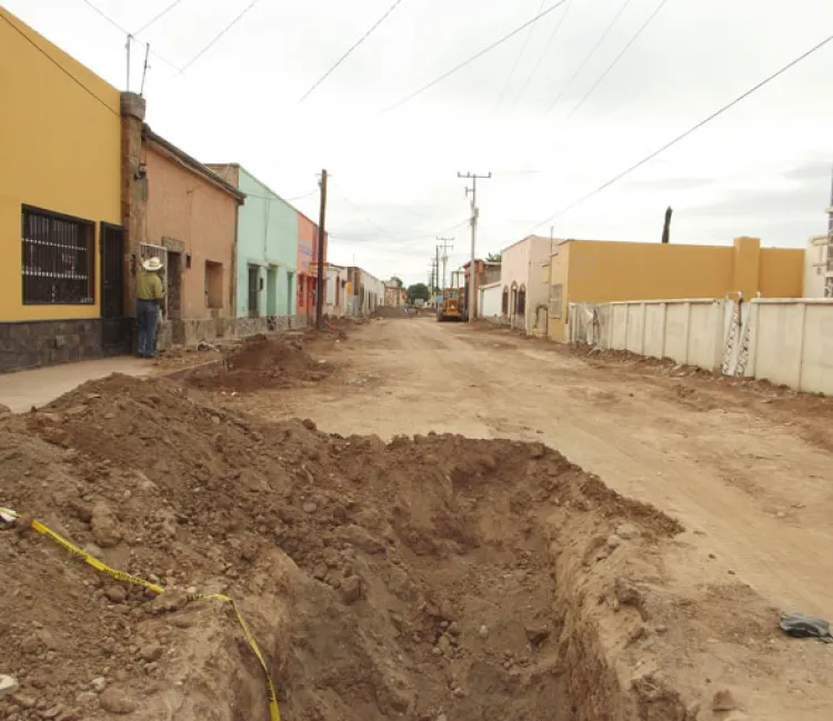 Observa Alcalde se  ejecuten bien las  obras en Magdalena