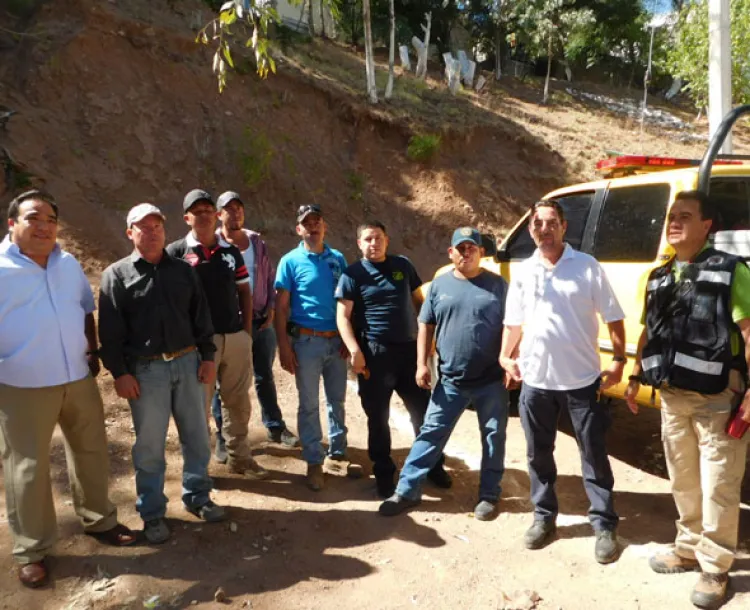 Brigada de Bomberos y Protección  Civil parten a la sierra de Arizpe