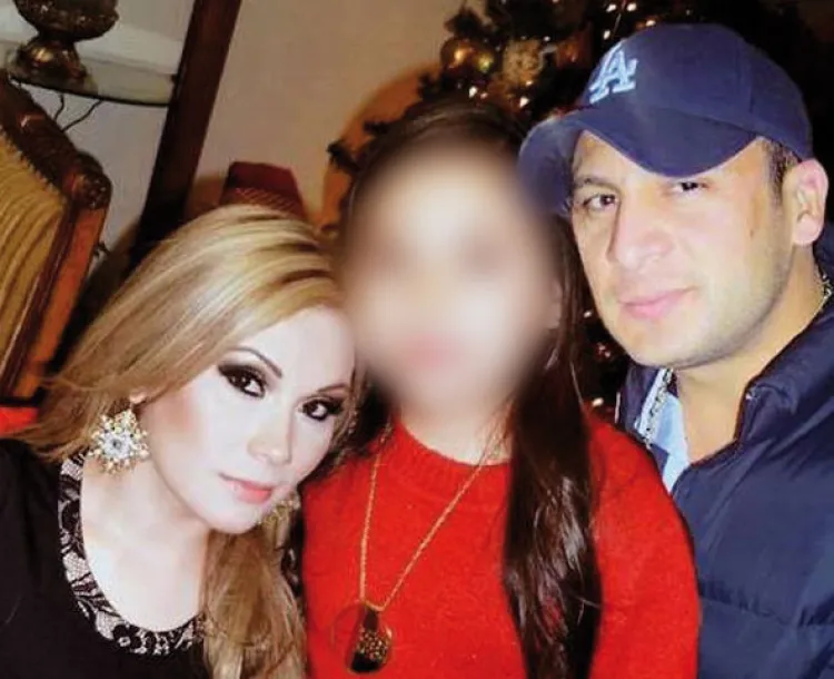 Matan a mujer frente a su hija, ex pareja de Valentín Elizalde