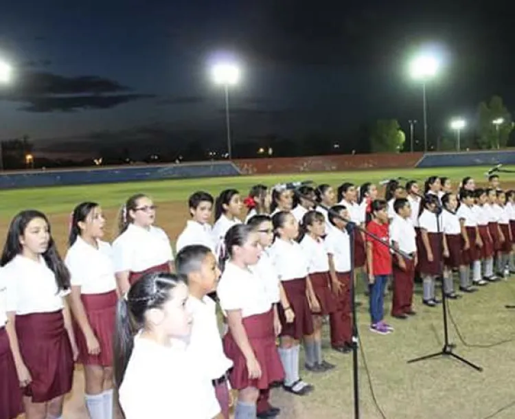 Gradúan 420 niños del programa DARE en Altar