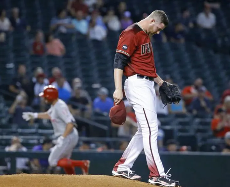 Barren los Filis  a Diamondbacks